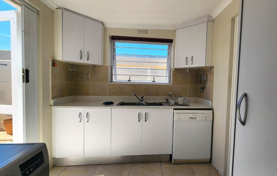 3 Bedroom Property for Sale in Sunningdale Western Cape